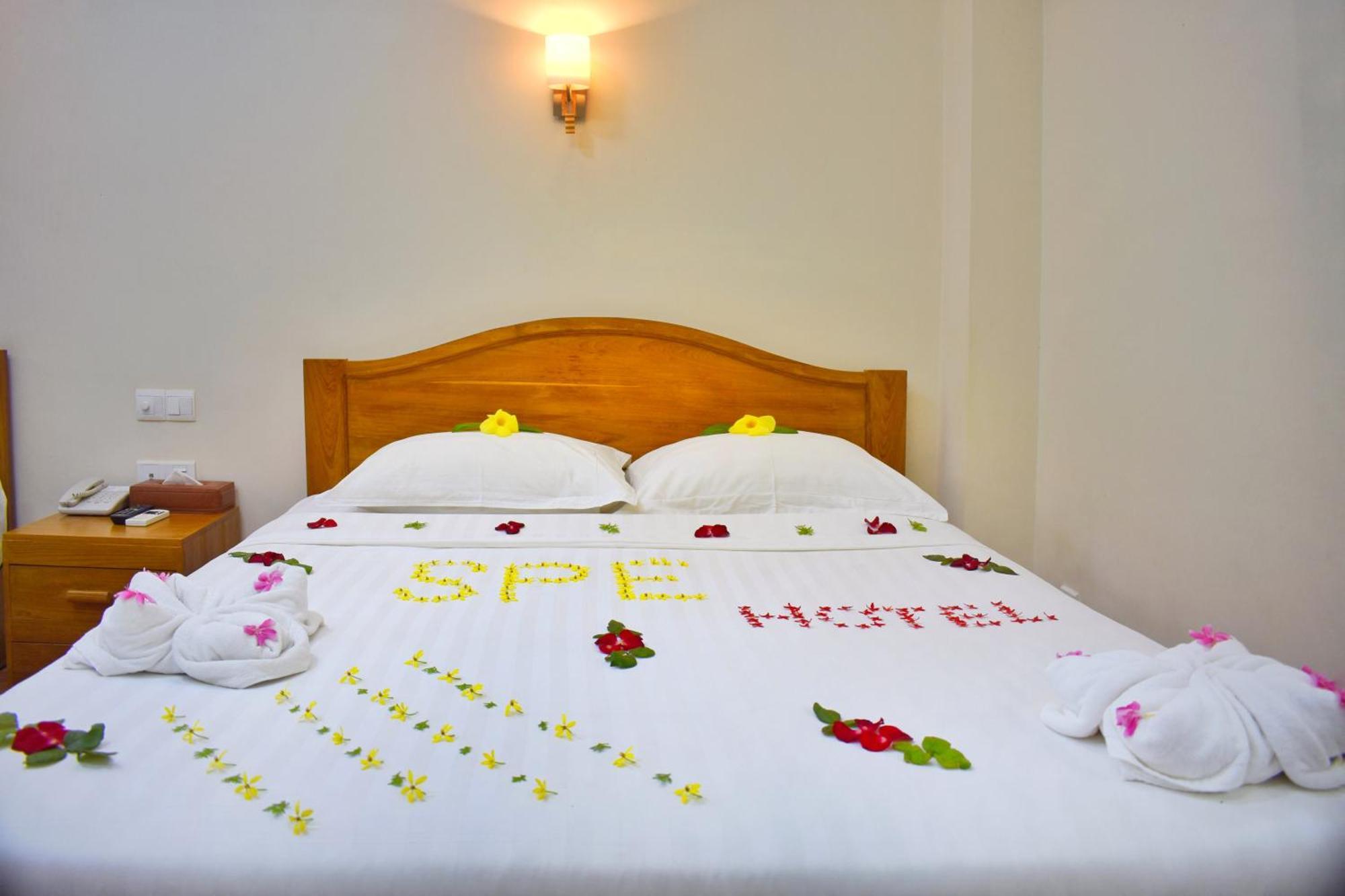 Shwe Poe Eain Hotel New Bagan Экстерьер фото