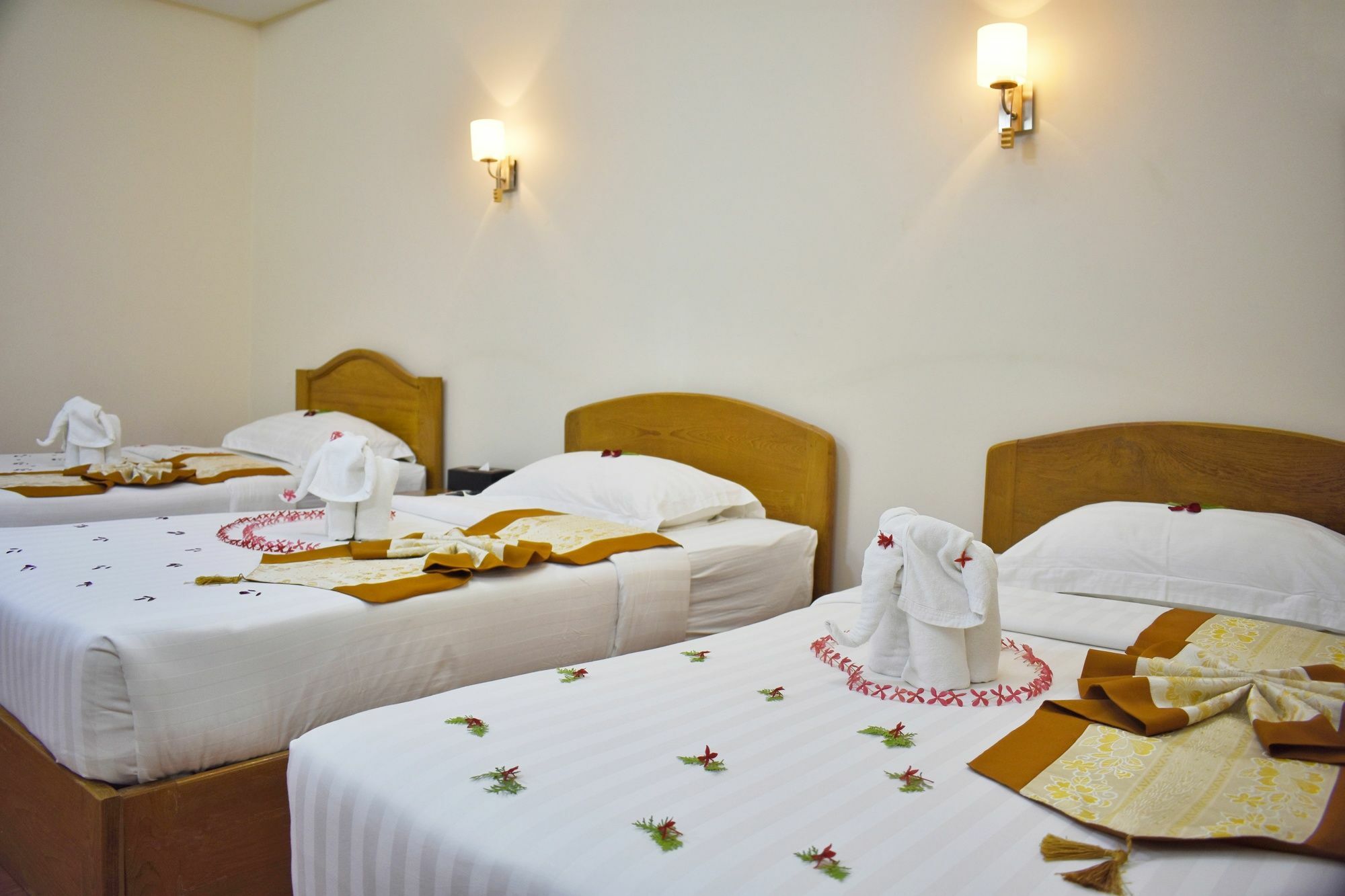 Shwe Poe Eain Hotel New Bagan Экстерьер фото