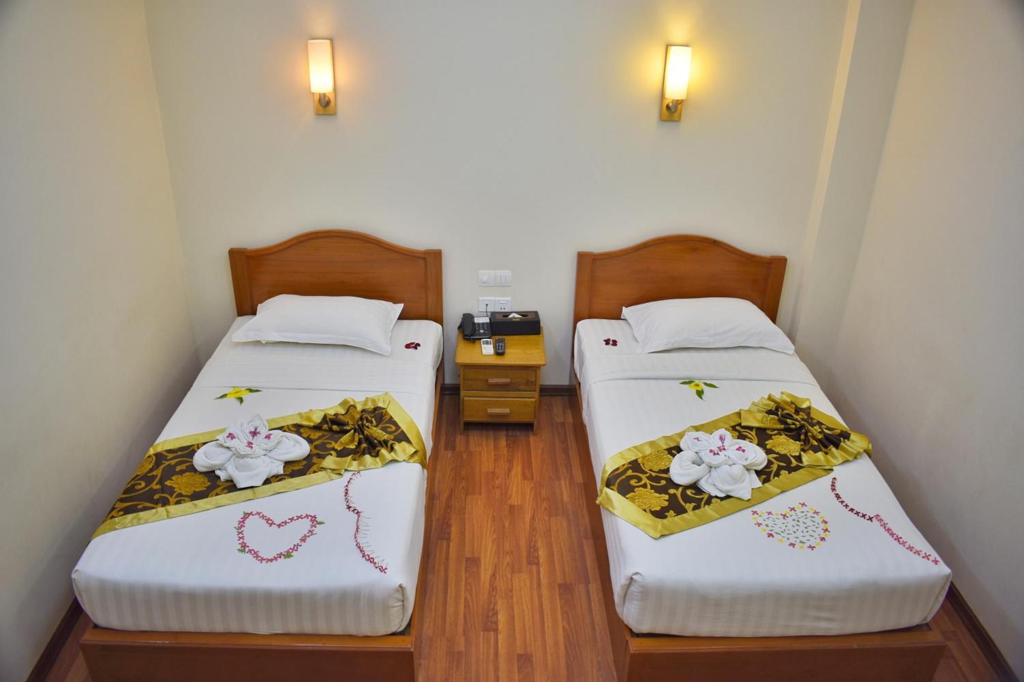 Shwe Poe Eain Hotel New Bagan Экстерьер фото