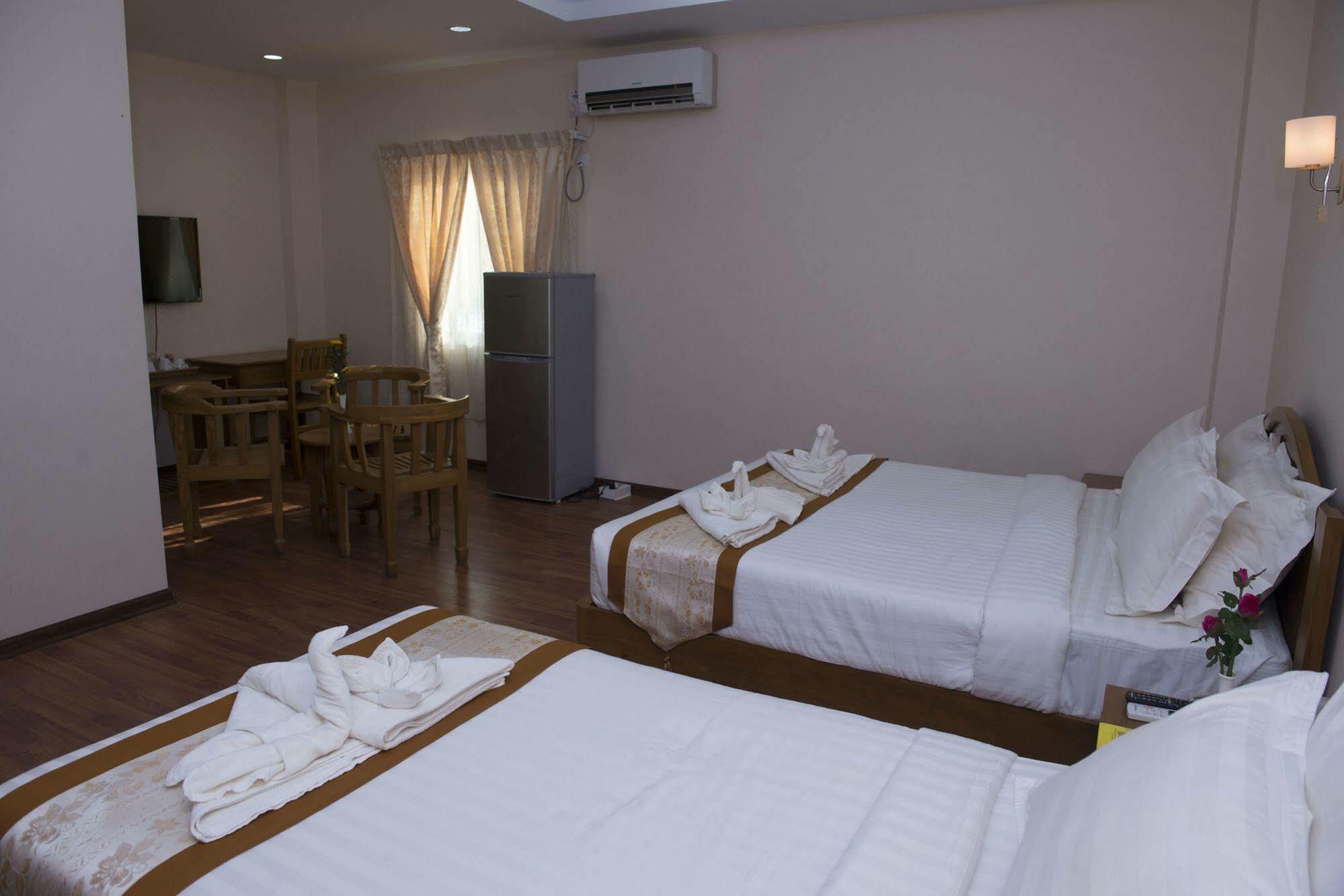Shwe Poe Eain Hotel New Bagan Экстерьер фото
